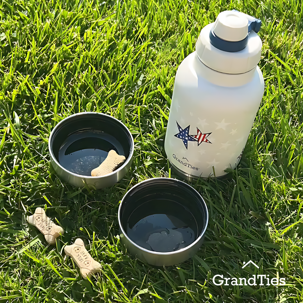 Insulated Dog Water Bottle with Bowls, Two Detachable Bowls for Dogs and Pets, Stainless Steel | 32oz/950ml - Grandties