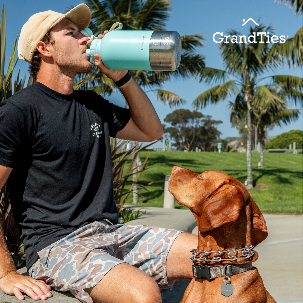 Insulated Stainless Steel Water Bottle with Two Detachable Bowls for Dogs and Pets| 64oz/1890ml - GrandTies