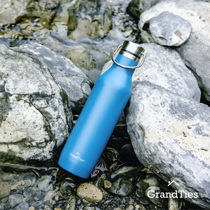 Insulated Water Bottle with Two Lids (Classic) | 21oz/620ml - Grandties