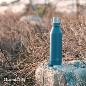 Insulated Water Bottle with Two Lids (Classic) | 21oz/620ml - Grandties