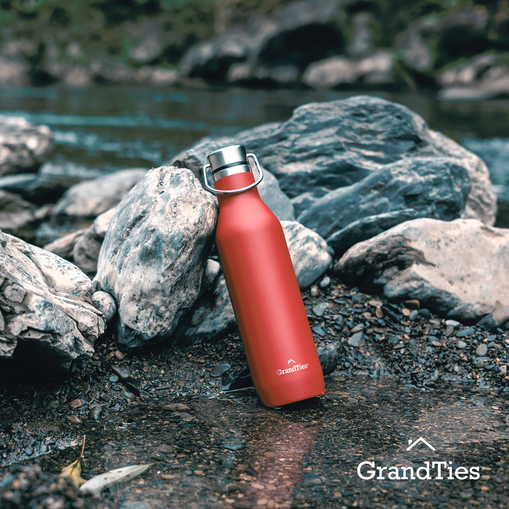 Insulated Water Bottle with Two Lids (Classic) | 21oz/620ml - Grandties