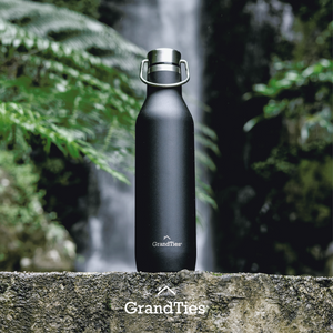 Insulated Water Bottle with Two Lids (Classic) | 21oz/620ml - Grandties