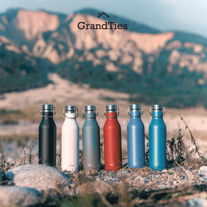 Insulated Water Bottle with Two Lids (Classic) | 21oz/620ml - Grandties